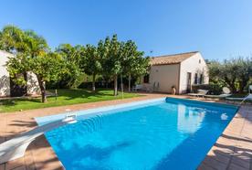 Sicily Holiday home with pool Villa Carrubo